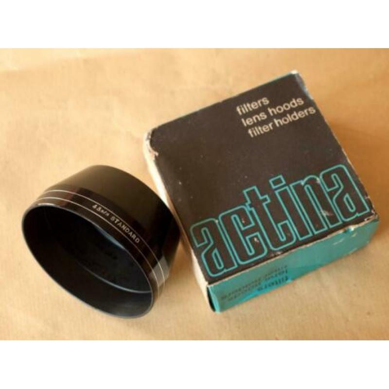 Partij zonnekappen, vintage materiaal