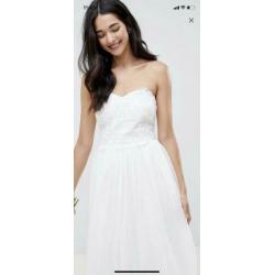Nieuwe trouwjurk bruidsjurk asos