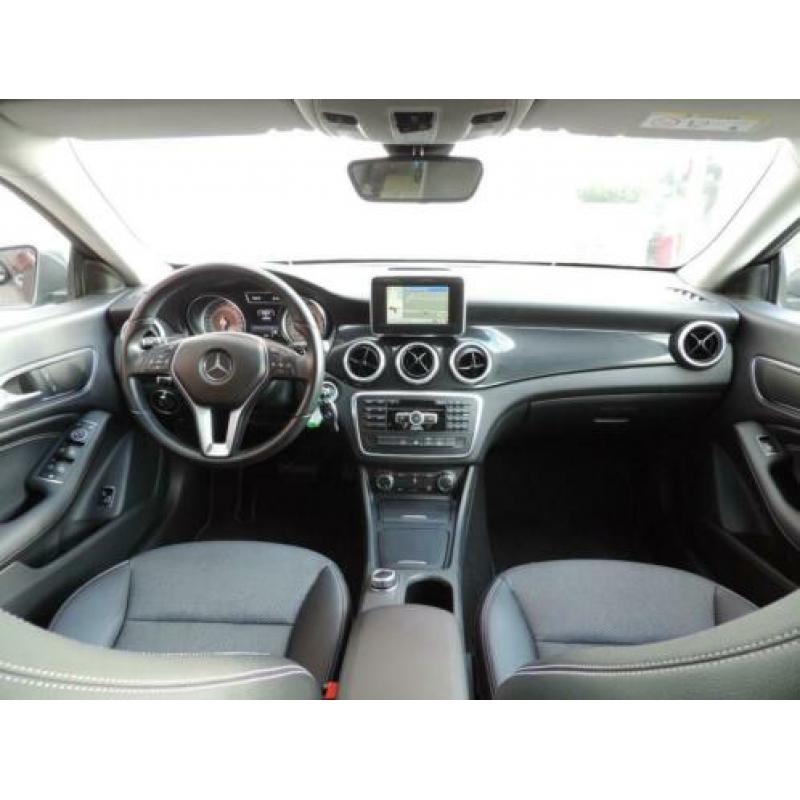 Mercedes-Benz CLA-Klasse 180 CDI Aut7 Urban AMG-Line