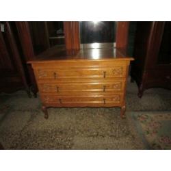 Barok eiken ladekast commode in queen anne stijl