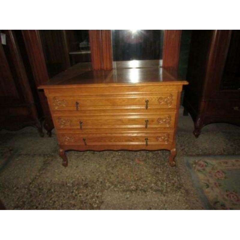 Barok eiken ladekast commode in queen anne stijl