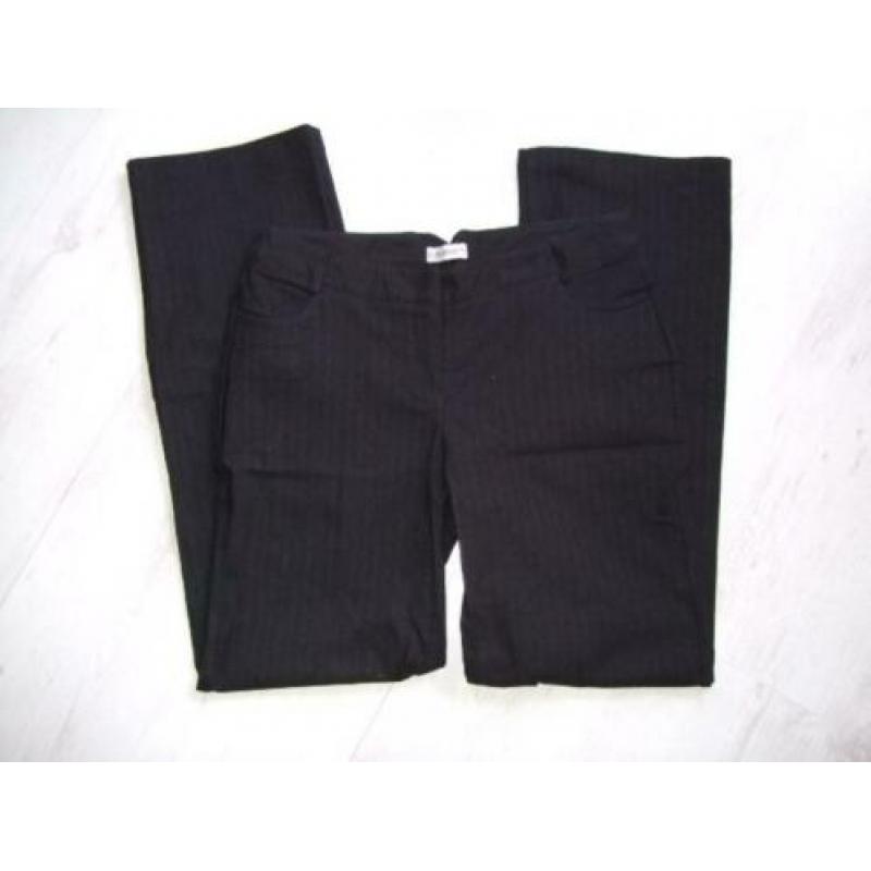 nieuwe zwarte pantalon met glans van Clockhouse mt 40
