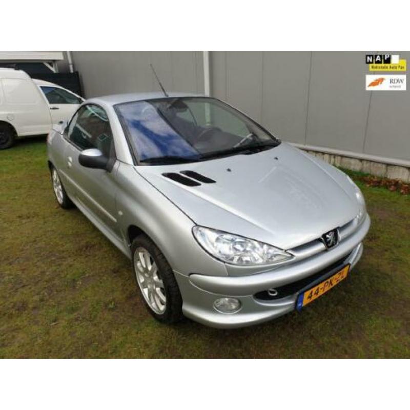 Peugeot 206 CC 2.0-16V airco lederen bekleding