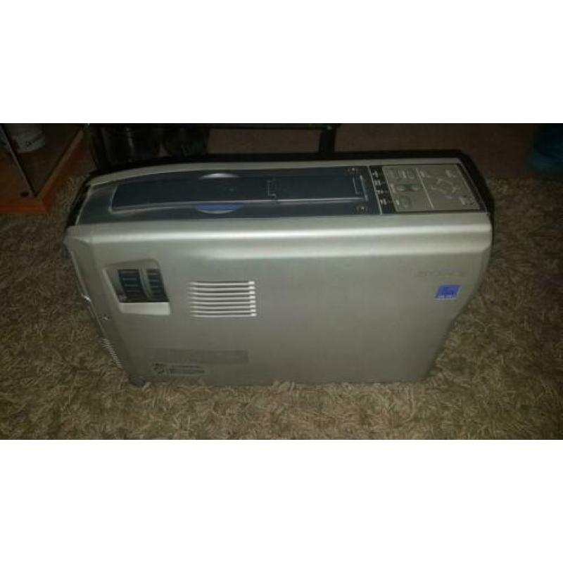 Te koop Sony beamer met nieuwe lamp