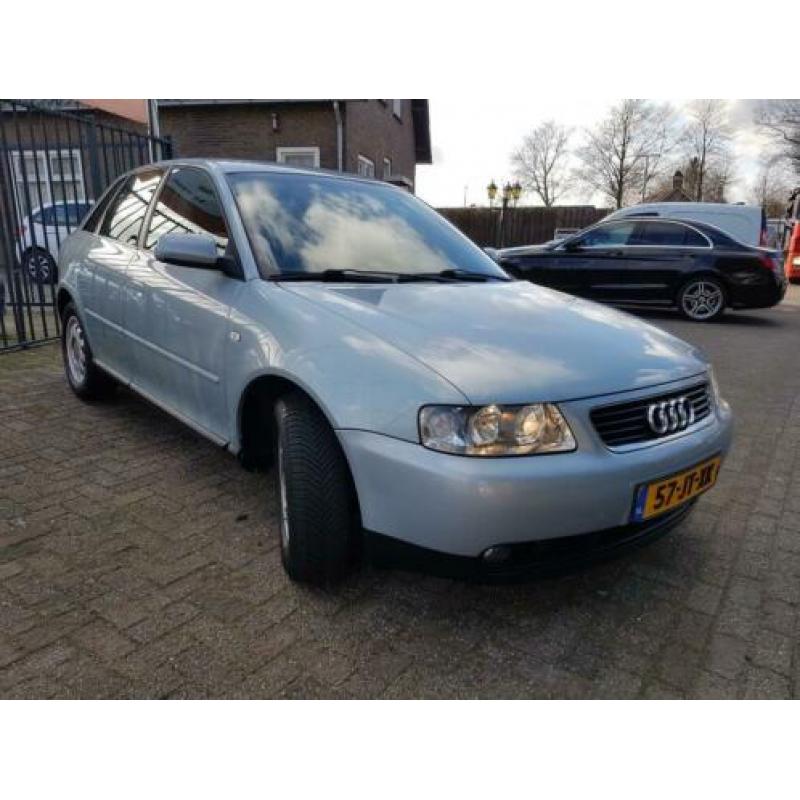 Audi A3 1.6 5xdeurs met Climaat Cruise Boekje Nieuwe APK NAP