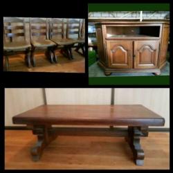 Massief eiken houten meubels kast salon tafel en stoelen