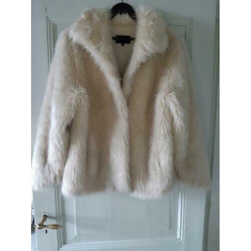 Fake fur jas kort model maat 42