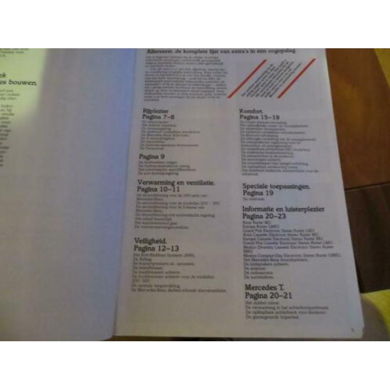 Folder Mercedes-Benz speciale uitrustingen en extra's 1987