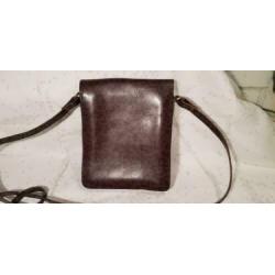 F043 Vintage bruin echt lederen schoudertasje / festivaltas