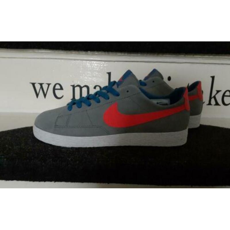 4 paar sneakers schoenen ~ Nike ~ mt 40 Nieuw Z.G.A.N