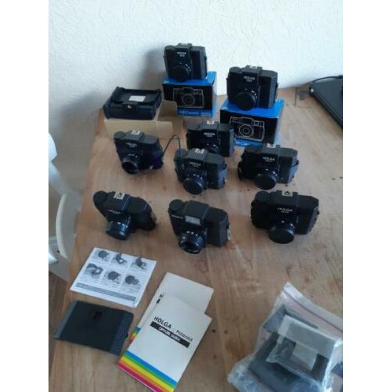 Holga 120s camera's plus polaroid back 9 stuks