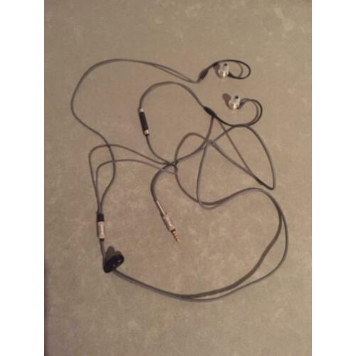RHA MA750i in-ear hoofdtelefoon