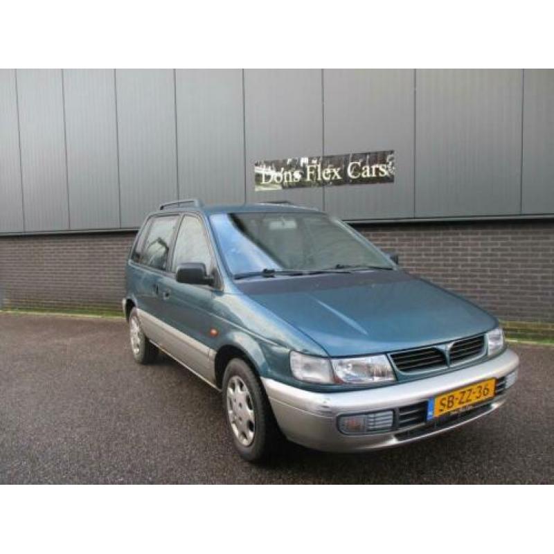 Mitsubishi Space Runner 1.8 GLXi