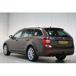 Skoda Octavia Combi 1.6 TDI Greentech Style Businessline XEN