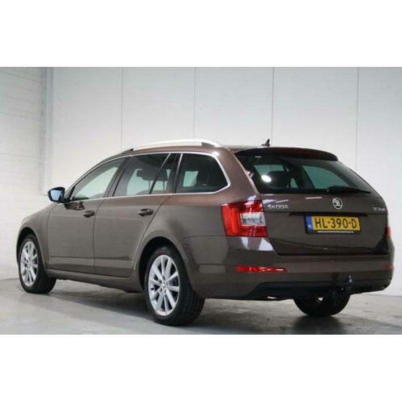 Skoda Octavia Combi 1.6 TDI Greentech Style Businessline XEN