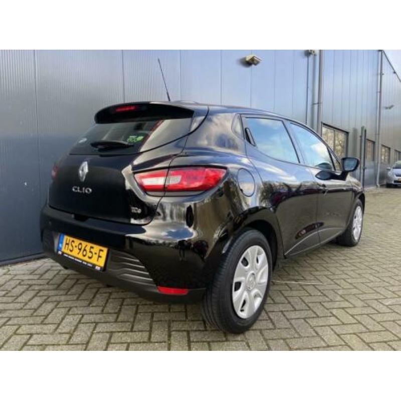 Renault Clio 0.9 TCe Expression Airco/Navi/Cruise (bj 2016)