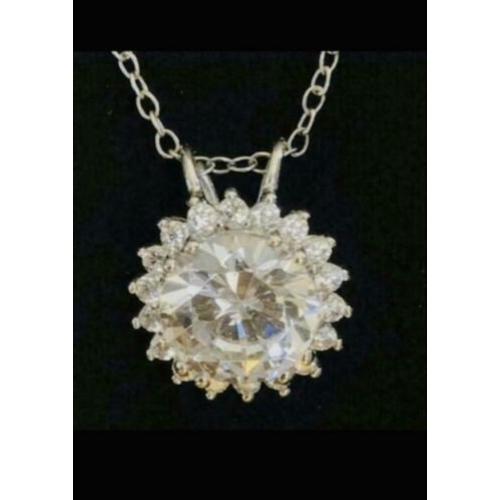 Zilveren ketting met royale zirkonia hanger