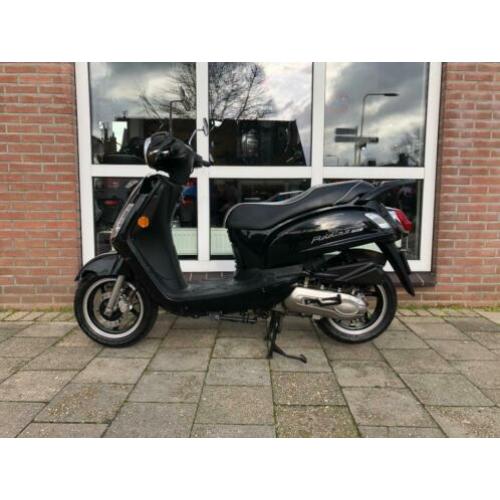SYM Fiddle II Snor snorscooter 25 km Euro4 met schade