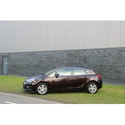 Opel Astra 1.4 Turbo Blitz, 1e eigenaar Navigatie, Trekhaak,