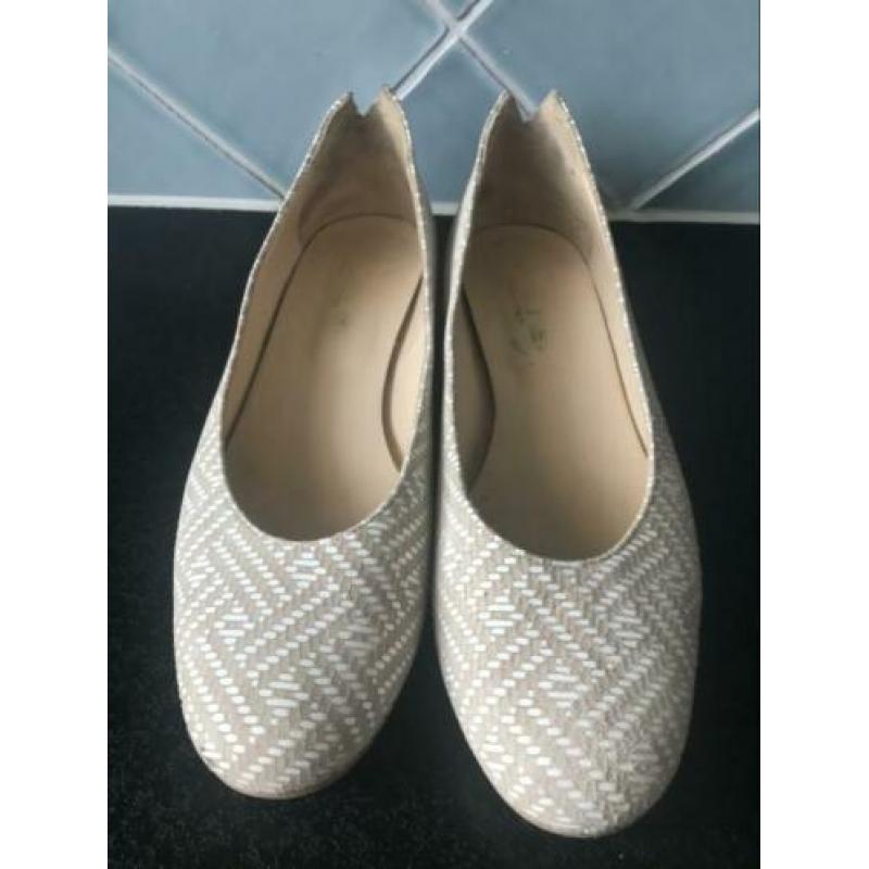 Prachtige lage schoenen klassieke ballerina’s maat 40