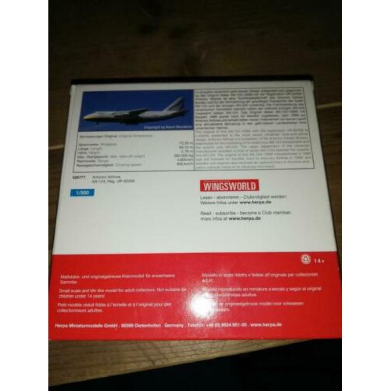 Antonov Airlines AN-124. Herpa. 1:500.