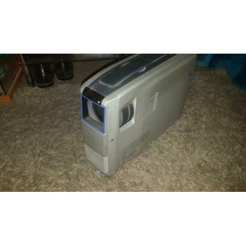 Te koop Sony beamer met nieuwe lamp