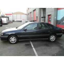 Renault Safrane 2.5 ,ALLE OPTIES! trekhaak,clima,etc.€499,-!