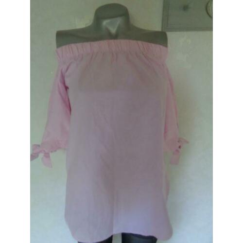mooie zacht roze blouse ook off shoulder te dragen of gewoo