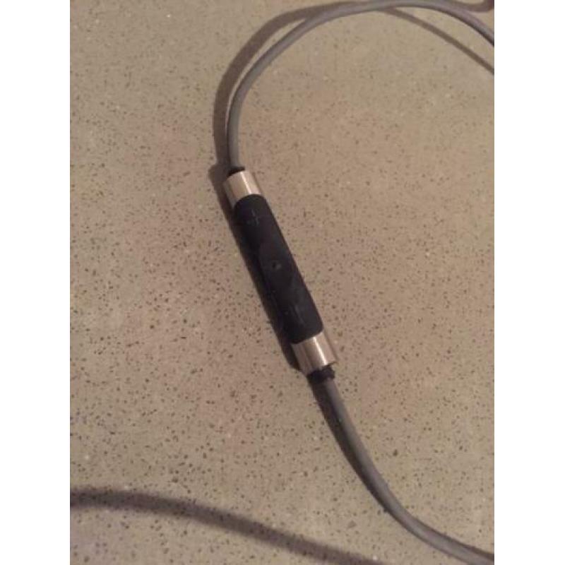 RHA MA750i in-ear hoofdtelefoon