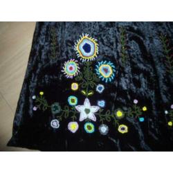 Persaman; Mooie katoen-fluwelen folklore rok; maat 8 (S/M)