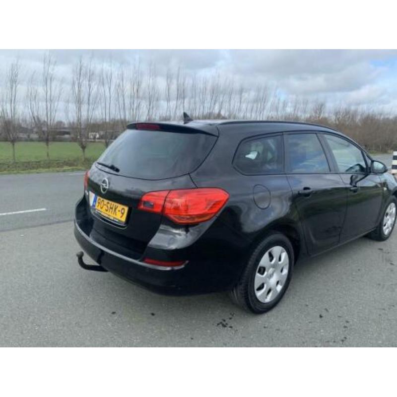 Opel Astra Sports Tourer 1.4 Edition