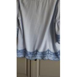 Leuke blouse van Promiss mt xl blauw /wit gestreept