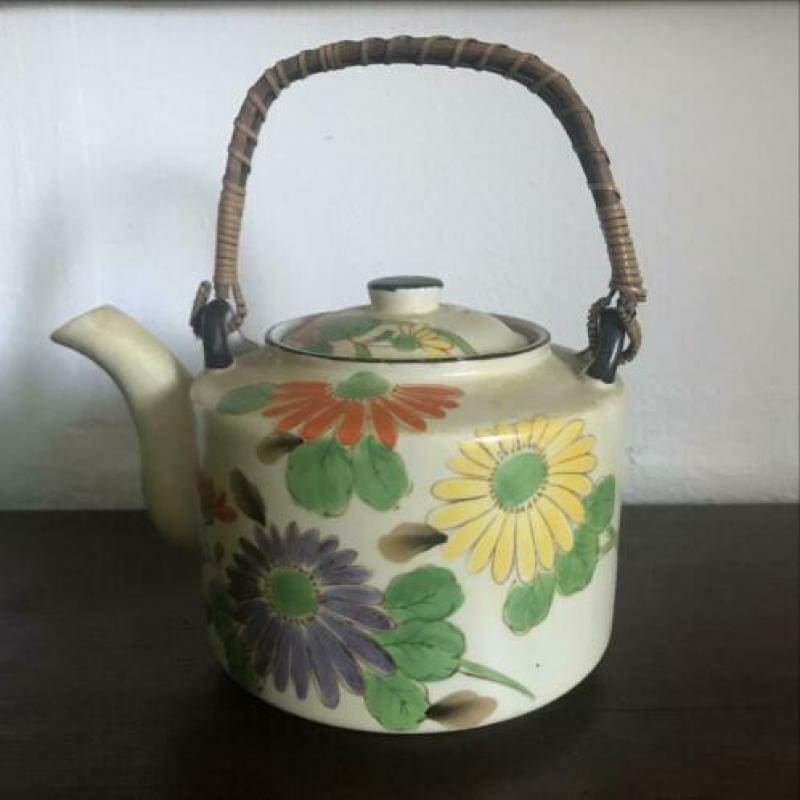 Vintage bloemen theepot Royal Duchess