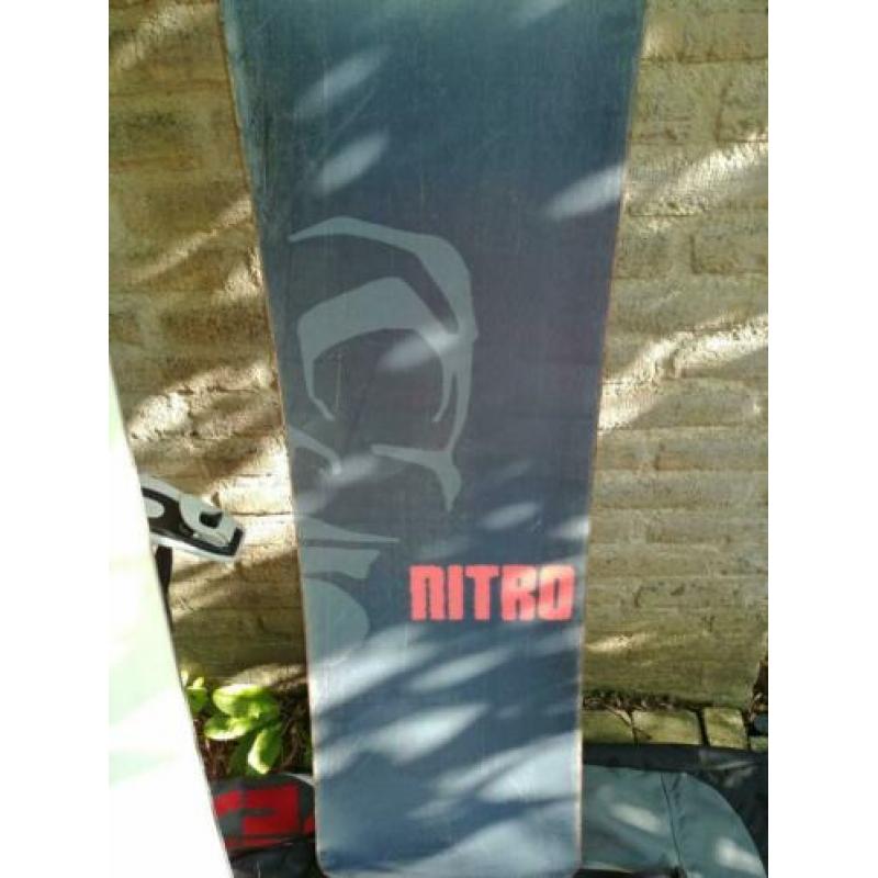 Snowboarden Nitro