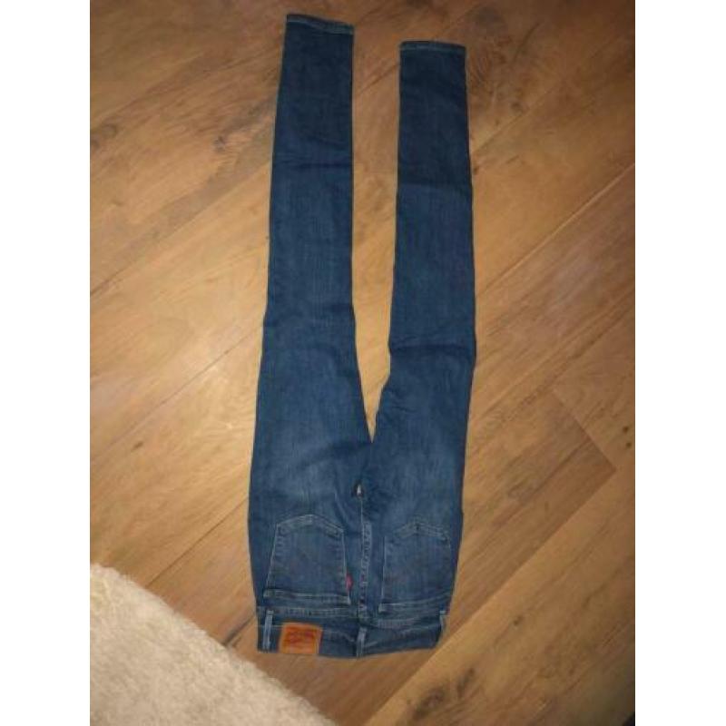 mooie Levi’s 710 broeken w23-32