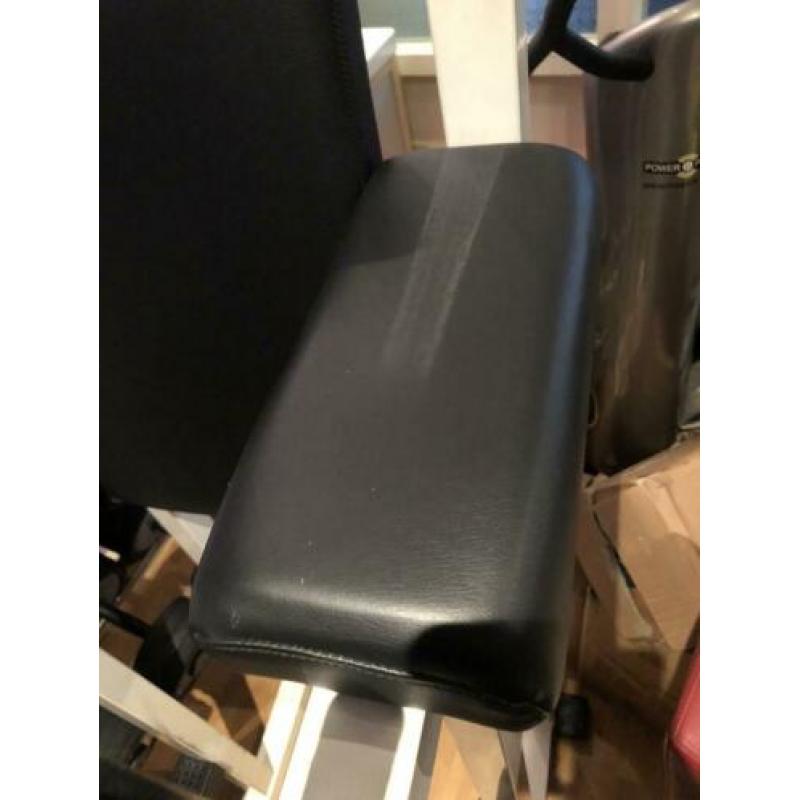 Technogym Dip/ pull up station