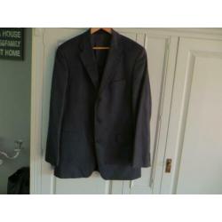 Schitterend pak van het merk Hugo Boss maat 50/52.