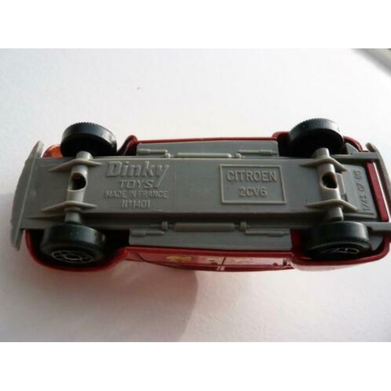 Dinky Toys 1401 Citroen 2CV6