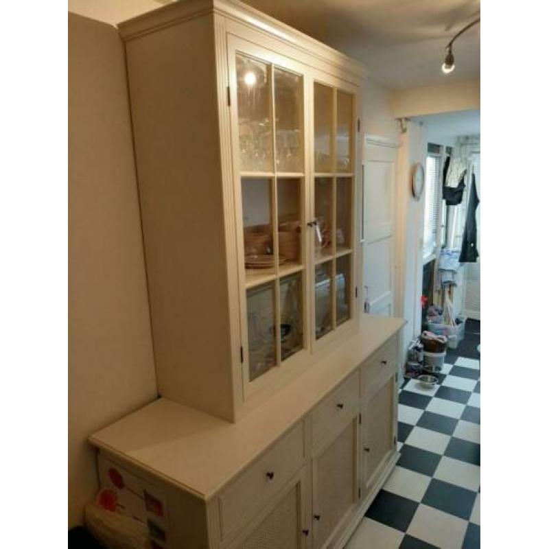 Prachtige landelijke dressoir en vitrine kast