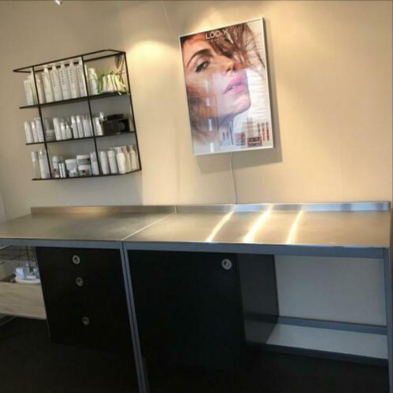 Ikea,zwart,met kast,roltafel(2)h90/b126/d64,5