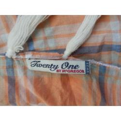 Twenty One by Mc Gregor geruite shawl sjaal zalm