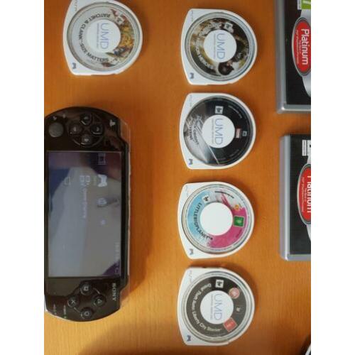 Psp playstation portable inclusief spellen en case