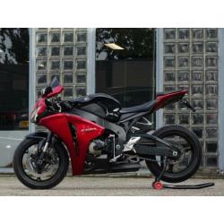 Honda Cbr1000rr FIREBLADE