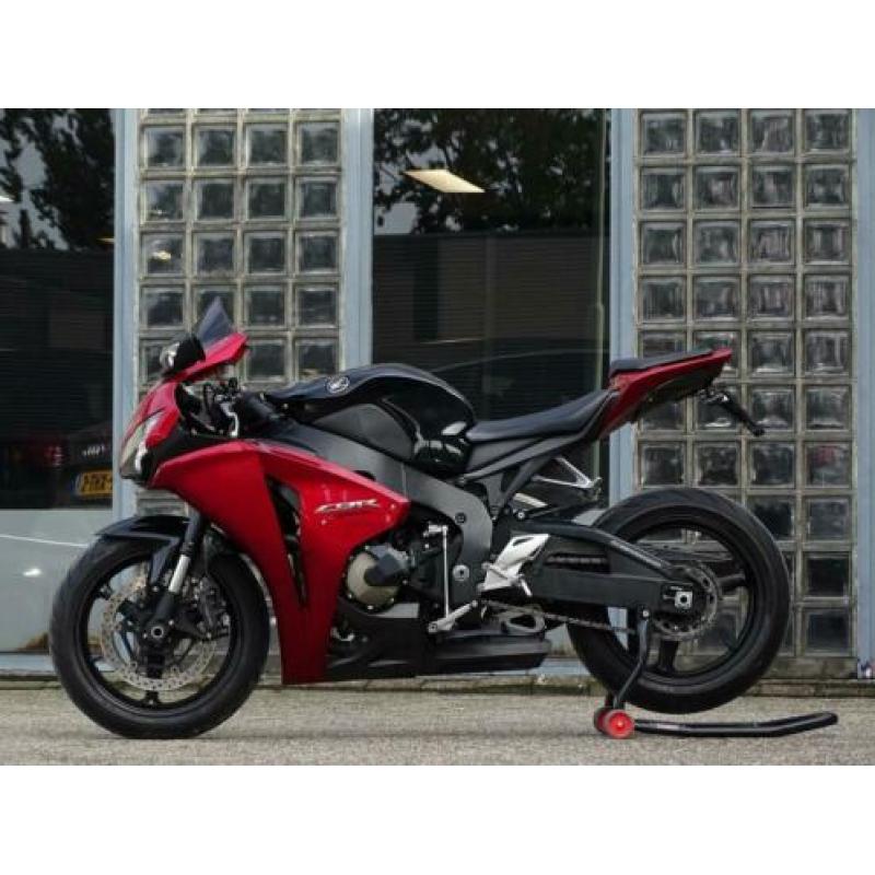 Honda Cbr1000rr FIREBLADE
