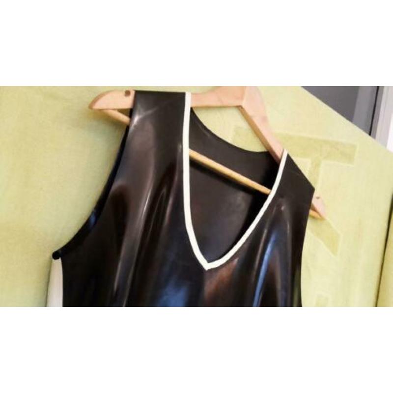 latex top heren, maat small, Wasteland, Toxic, Bitch
