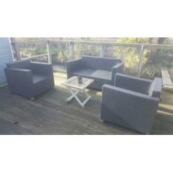 3-delige loungeset excl. tafel, in goede staat (zie foto's)