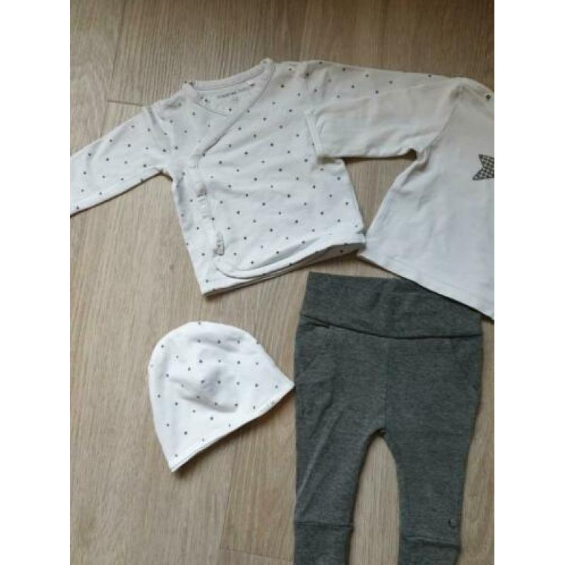 Noppies longsleeve overslagshirt broekje en muts mt 56 zgan