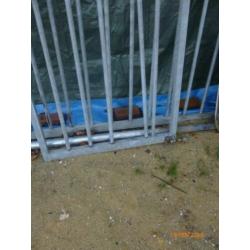 Hekwerk met poort en slot/sleutels Heras 4.85mx2.00m