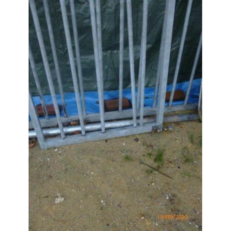 Hekwerk met poort en slot/sleutels Heras 4.85mx2.00m