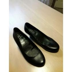 Zwarte leren pumps